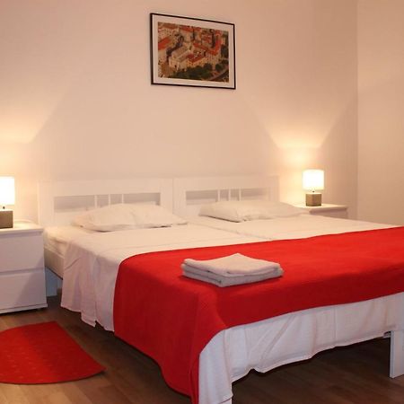 Illy City Centre Apartment Sibenik Bagian luar foto