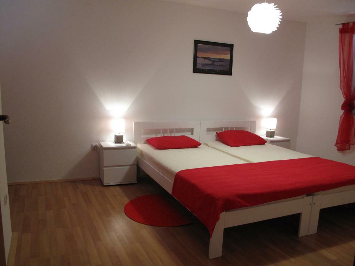 Illy City Centre Apartment Sibenik Bagian luar foto