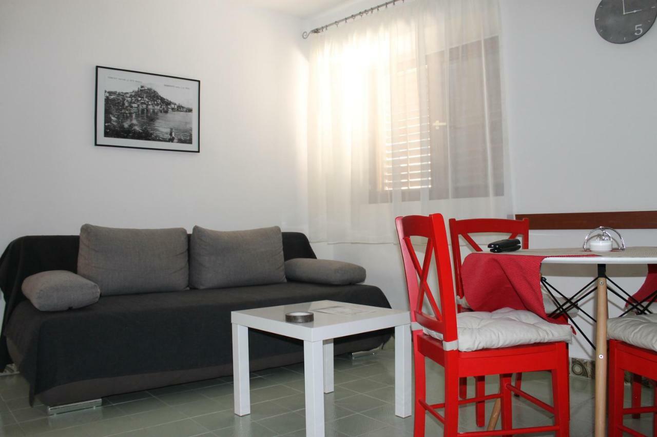 Illy City Centre Apartment Sibenik Bagian luar foto