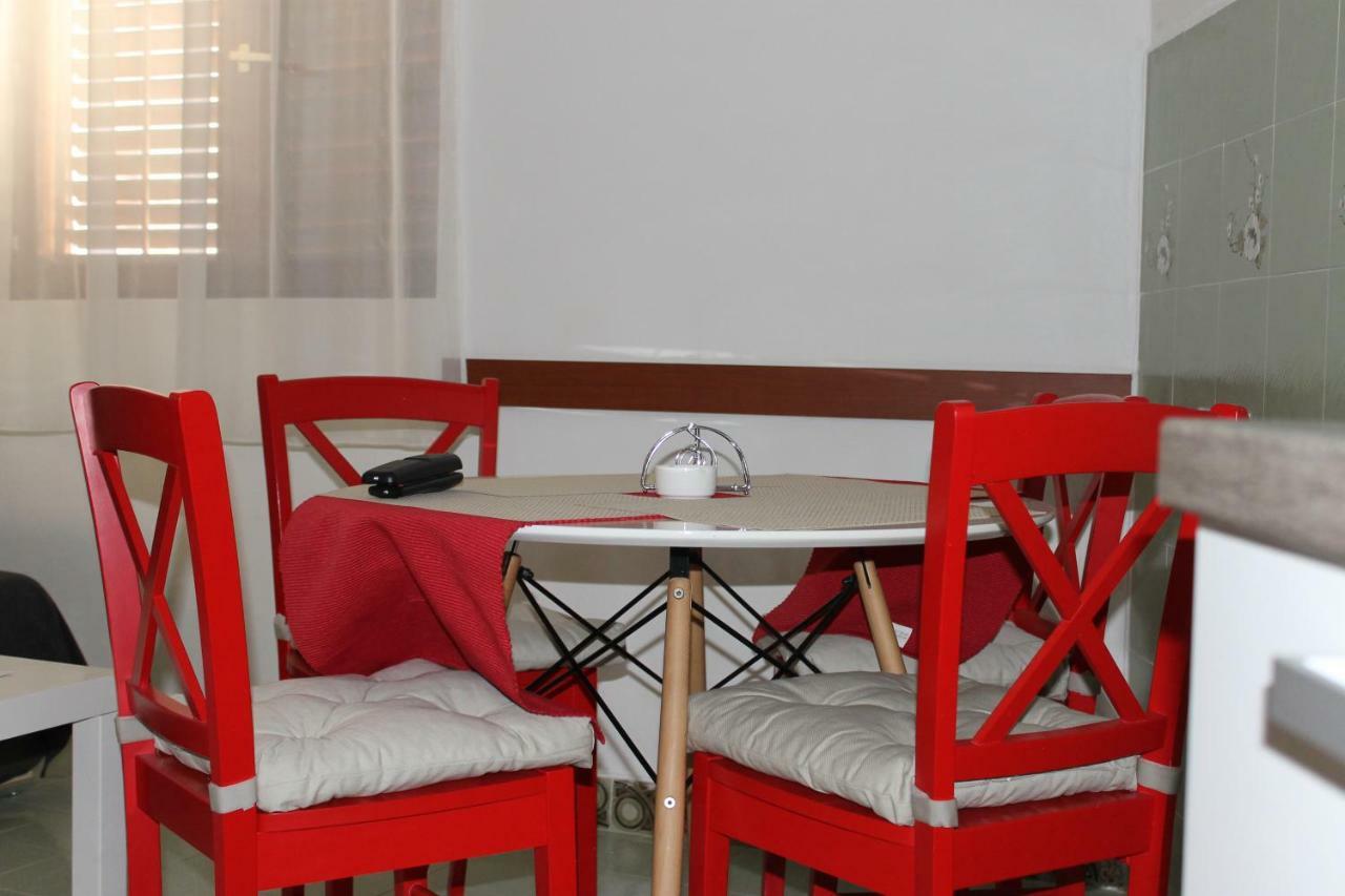 Illy City Centre Apartment Sibenik Bagian luar foto